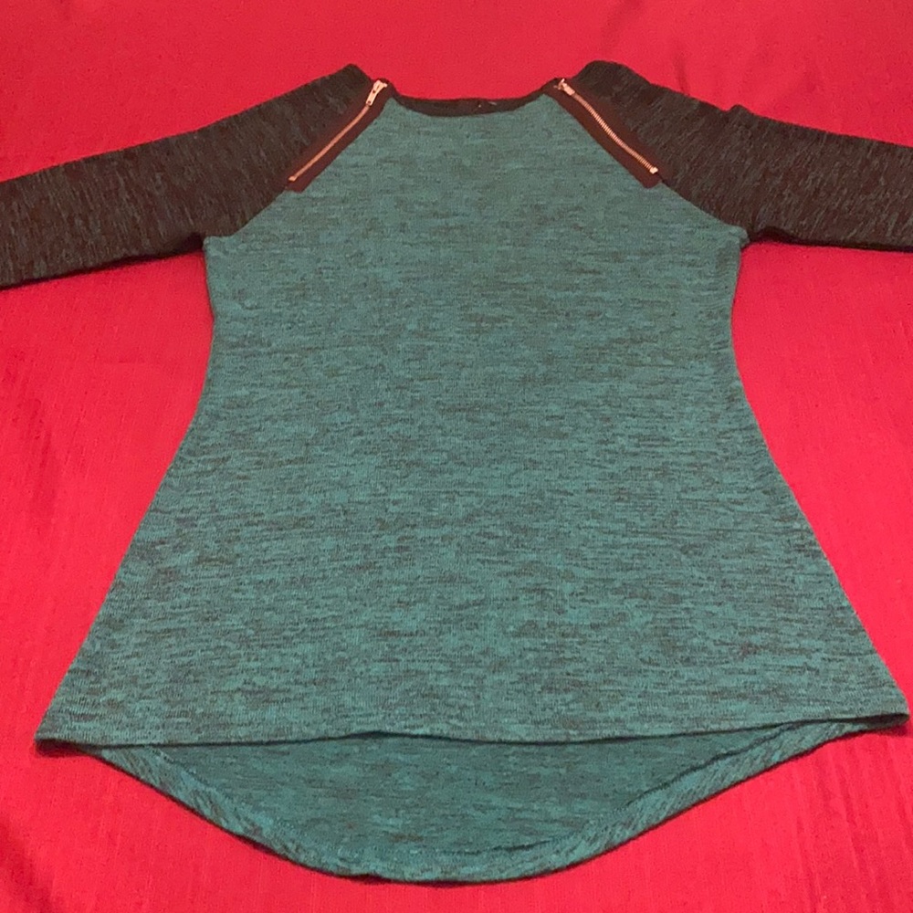 Women’s sweater